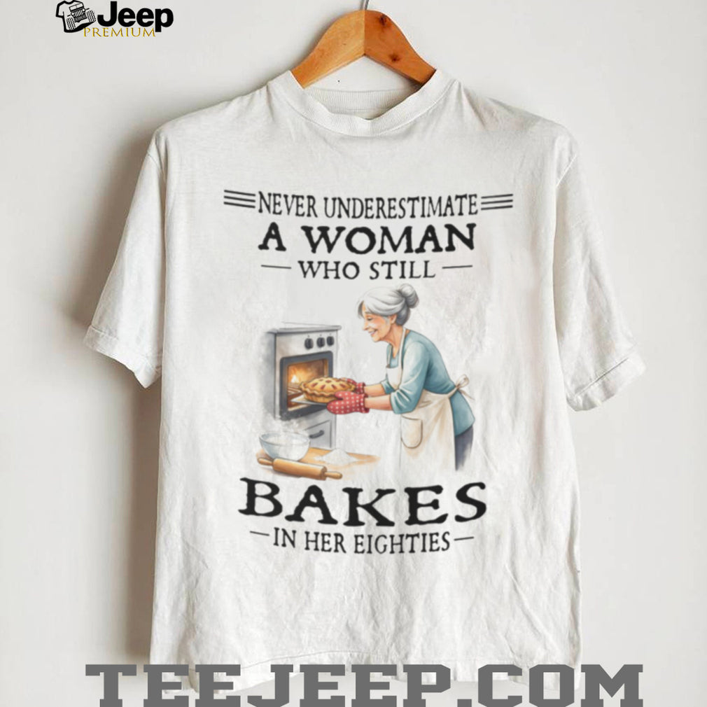 Baking Woman Grandma Old Fashioned Kitchen Hobby Shirt