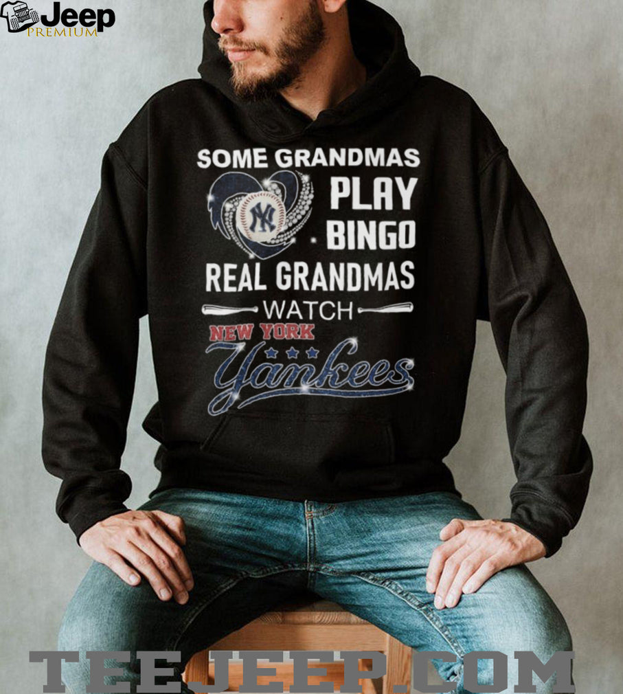 Real Grandmas Watch New York Yankees Baseball Fan Gift T Shirt
