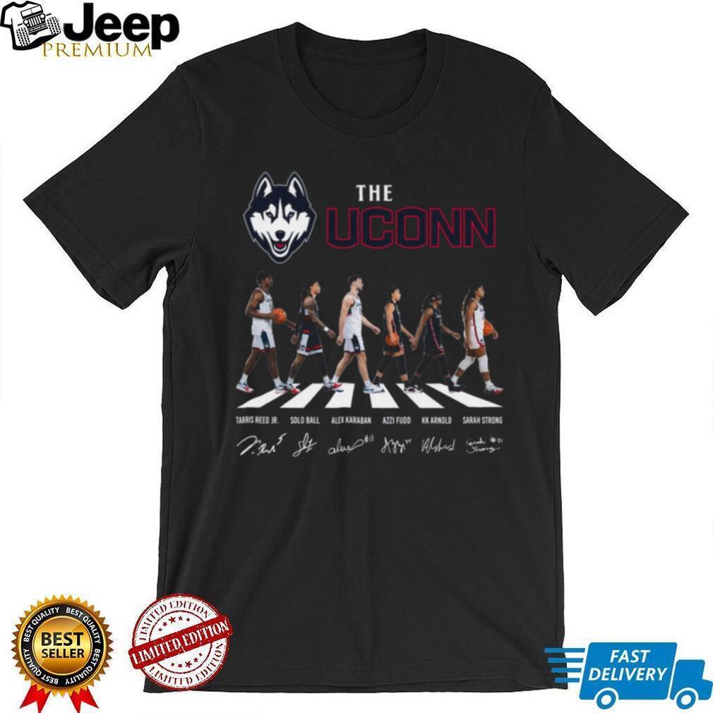 UConn Huskies Abbey Road Basketball Team Signatures Black T Shirt