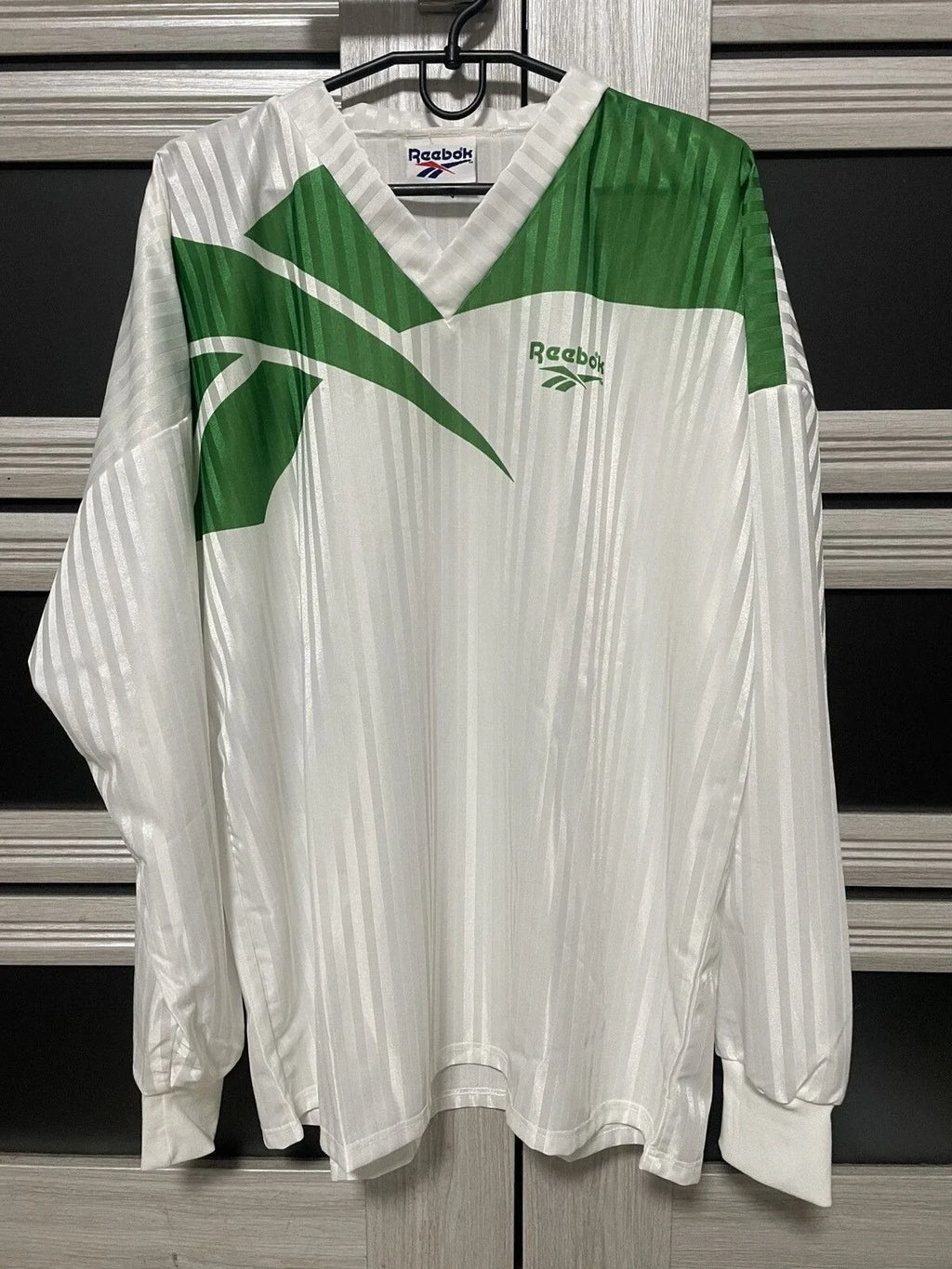 Vintage 90s Reebok Long Sleeve Jersey Shirt White Green Retro Soccer Style Mens