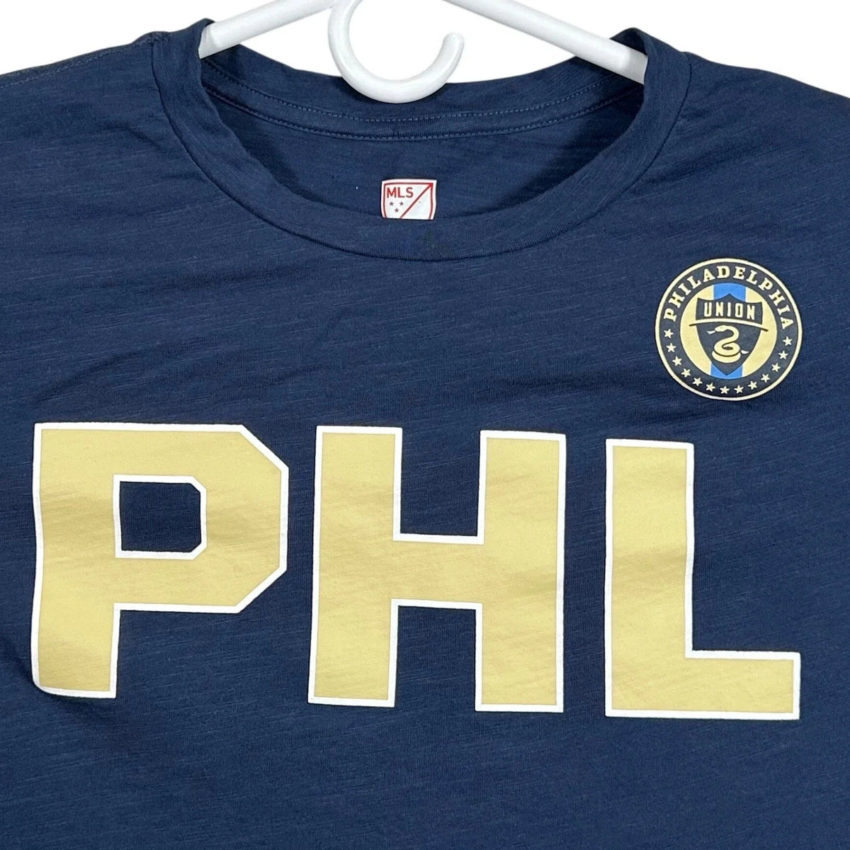 MLS Philadelphia Union PHL Soccer T-Shirt Mens Medium Navy Blue Tee Shirt Futbol