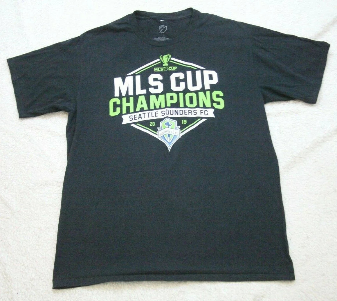 MLS Seattle Sounders Black Graphic Crewneck Mans Cotton T-Shirt Top Large AA22